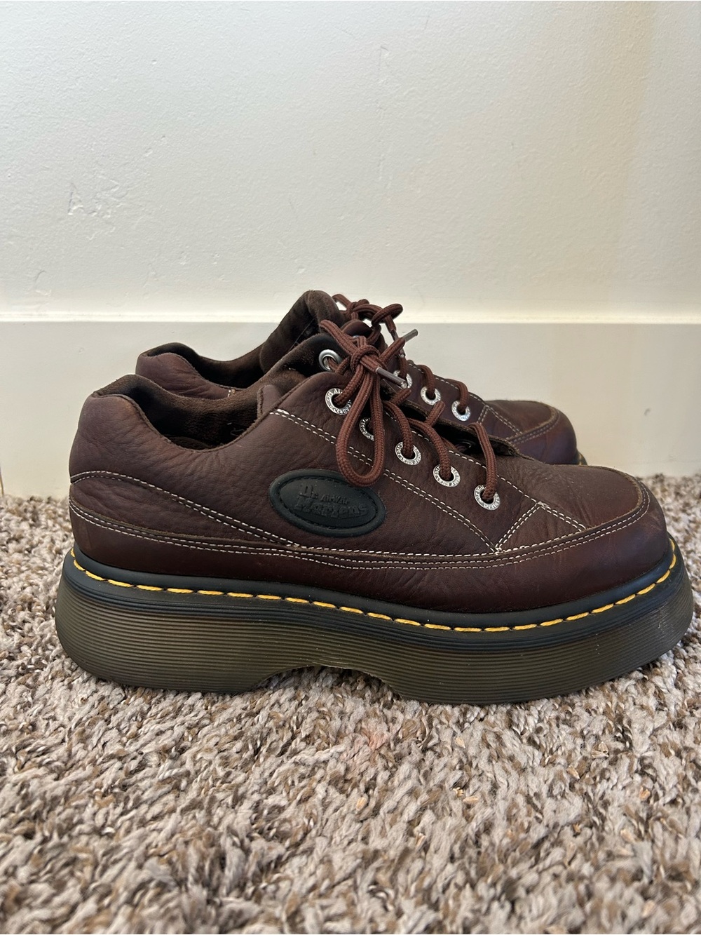 Dr. Martens Buzz 5-eye